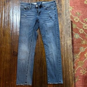 Pilcro Women's Straight Leg Jeans. NEW WITHOUT TAGS